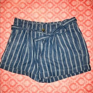 American Eagle paper bag shorts!